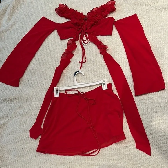 Outcast NWT Vibrant Red Top and Skirt Set - Picture 3 of 6